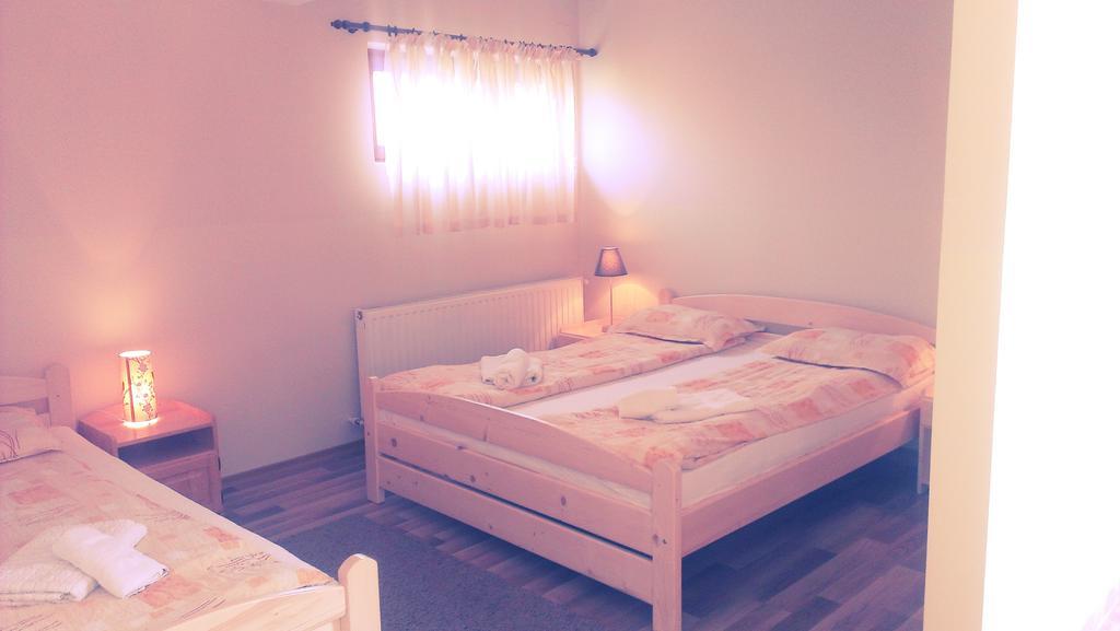 Csatári Pensiune Praid Quarto foto